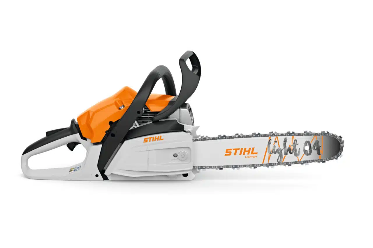 La motosega MS 212 di STIHL è una potente attrezzatura a benzina, ideale per chi cerca affidabilità e prestazioni elevate nei lavori di potatura,...