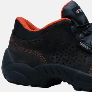 Le scarpe antinfortunistiche BASE Opera S1P SRC sono progettate per offrire il massimo comfort e una protezione ottimale, anche nelle condizioni di...