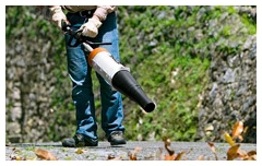 STIHL SOFFIATORE ASSIALE BG-KM Il Soffiatore BG-KM di STIHL è un accessorio versatile progettato per il sistema Kombi, ideale per chi possiede già uno dei motori della linea...