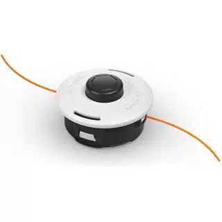 La Testina falciante AutoCut 27-2 di STIHL &egrave; un accessorio innovativo e pratico, pensato per i decespugliatori e ideale per falciare e pulire i bordi...