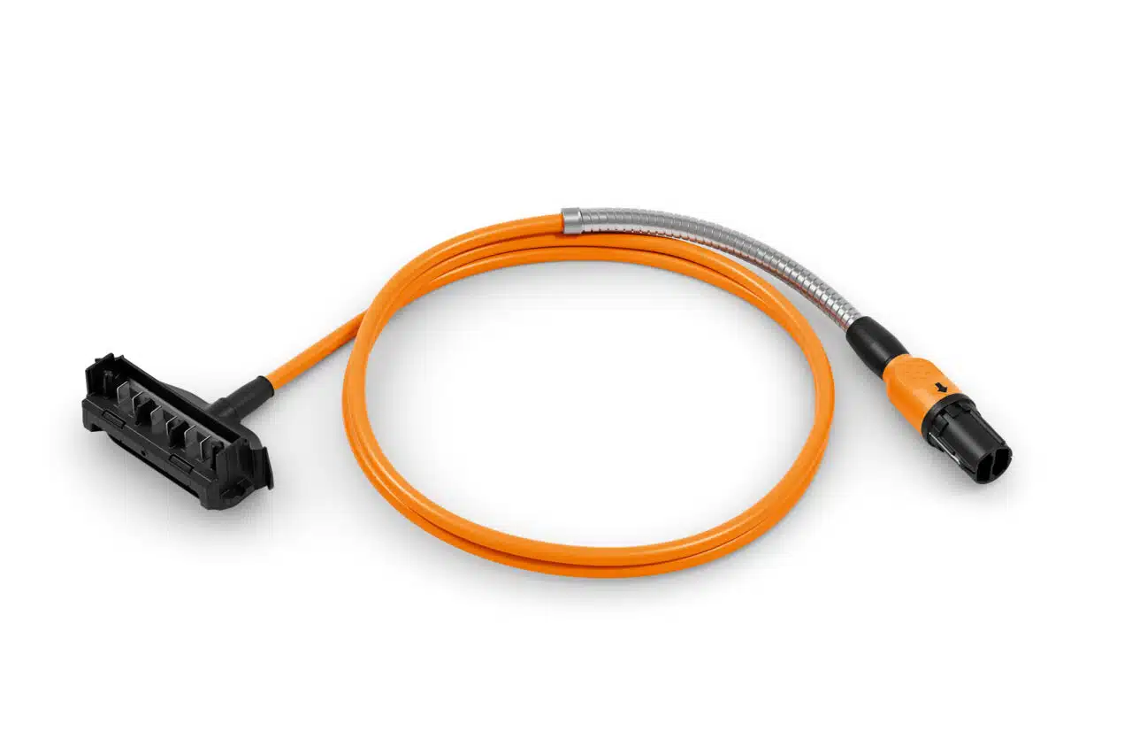 Il Cavo di collegamento per batterie AR L, firmato STIHL, rappresenta un accessorio essenziale per chi utilizza attrezzature a batteria. Pensato per...