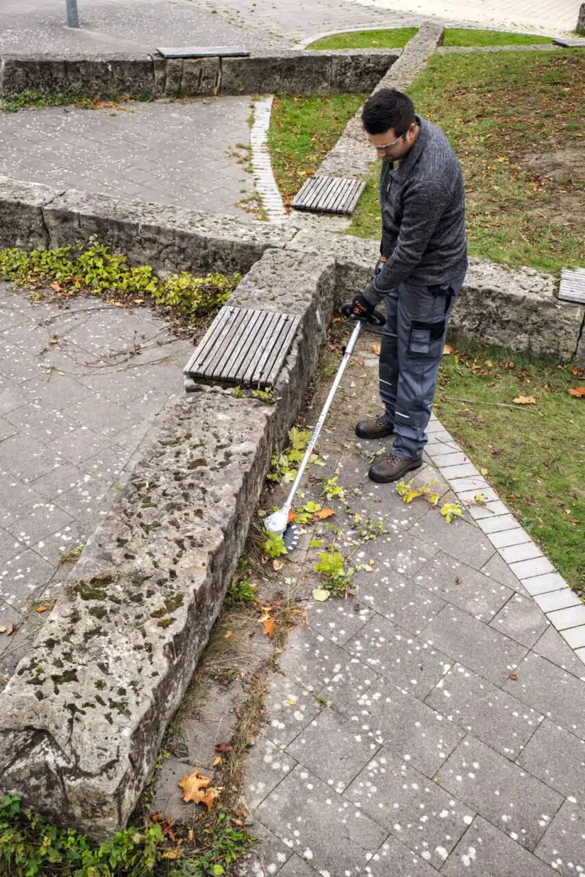 Il Motore Kombi a batteria KMA 135 R di STIHL rappresenta una soluzione innovativa per chi cerca efficienza e silenziosità nel lavoro di...