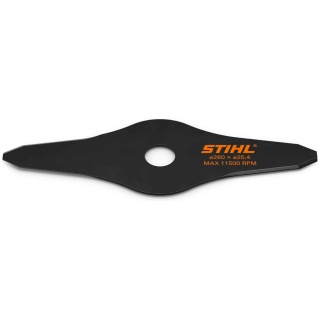La Lama tagliaerba a 2 denti di STIHL è l'accessorio ideale per il taglio dell'erba secca e spessa su ampie superfici. Questo prodotto si distingue...