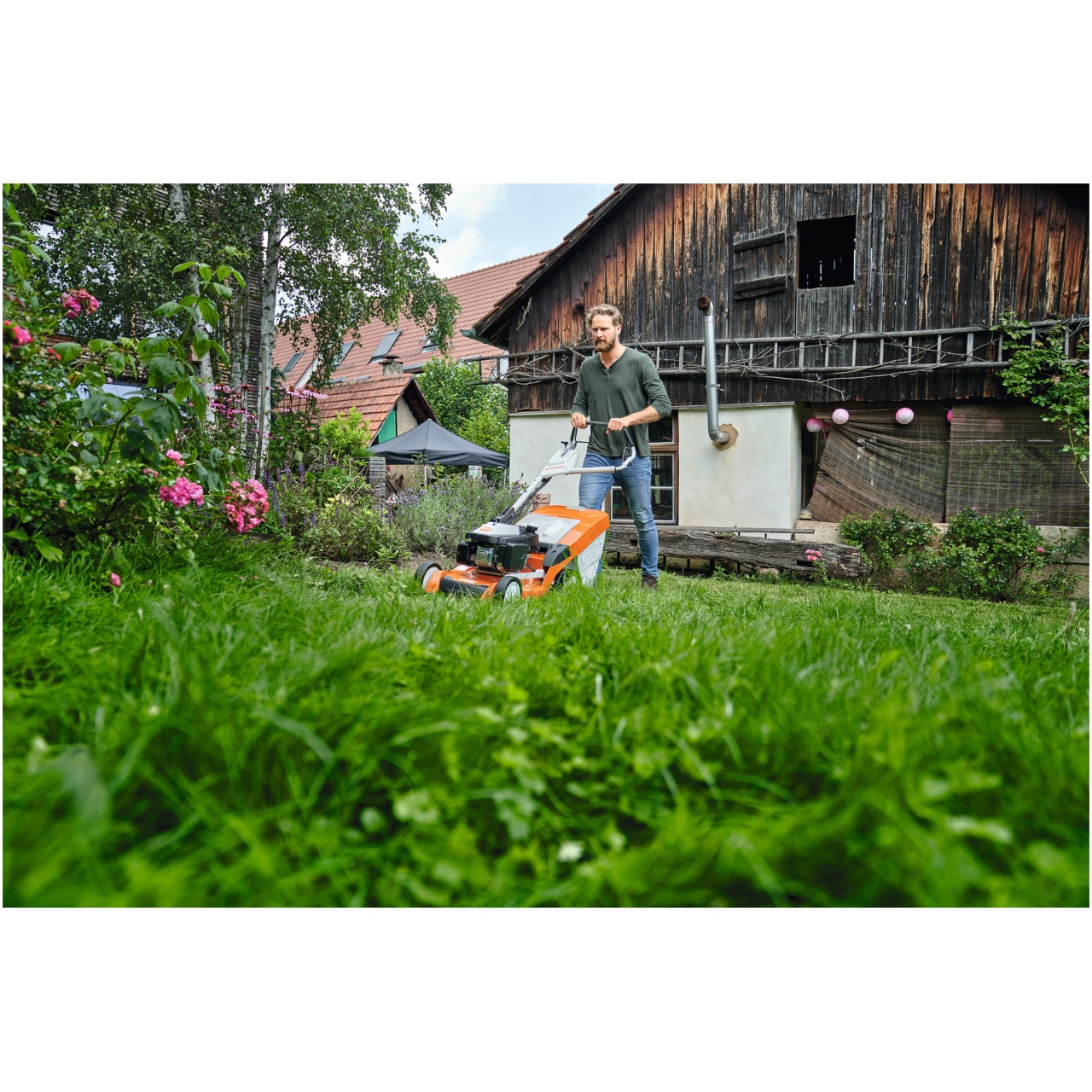 Il Tosaerba RM 650 V della rinomata marca STIHL è un efficiente tosaerba a benzina progettato per offrire prestazioni elevate su prati di dimensioni...