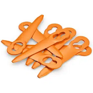Il Set coltelli per PolyCut 2-2 di STIHL rappresenta un accessorio essenziale per chi possiede un decespugliatore e desidera mantenere al meglio le...