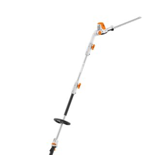 Il Tagliasiepi Allungato STIHL HLA 56 è la soluzione ideale per chi desidera un attrezzo leggero e potente per la cura delle siepi e degli arbusti....