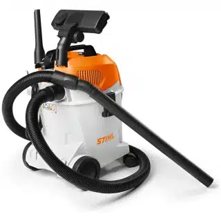 L'aspiratore a umido e a secco SE 33 di STIHL rappresenta la soluzione ideale per chi cerca un dispositivo versatile e potente per le pulizie...