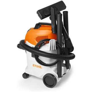 L'aspiratore a umido e a secco SE 33 di STIHL rappresenta la soluzione ideale per chi cerca un dispositivo versatile e potente per le pulizie...