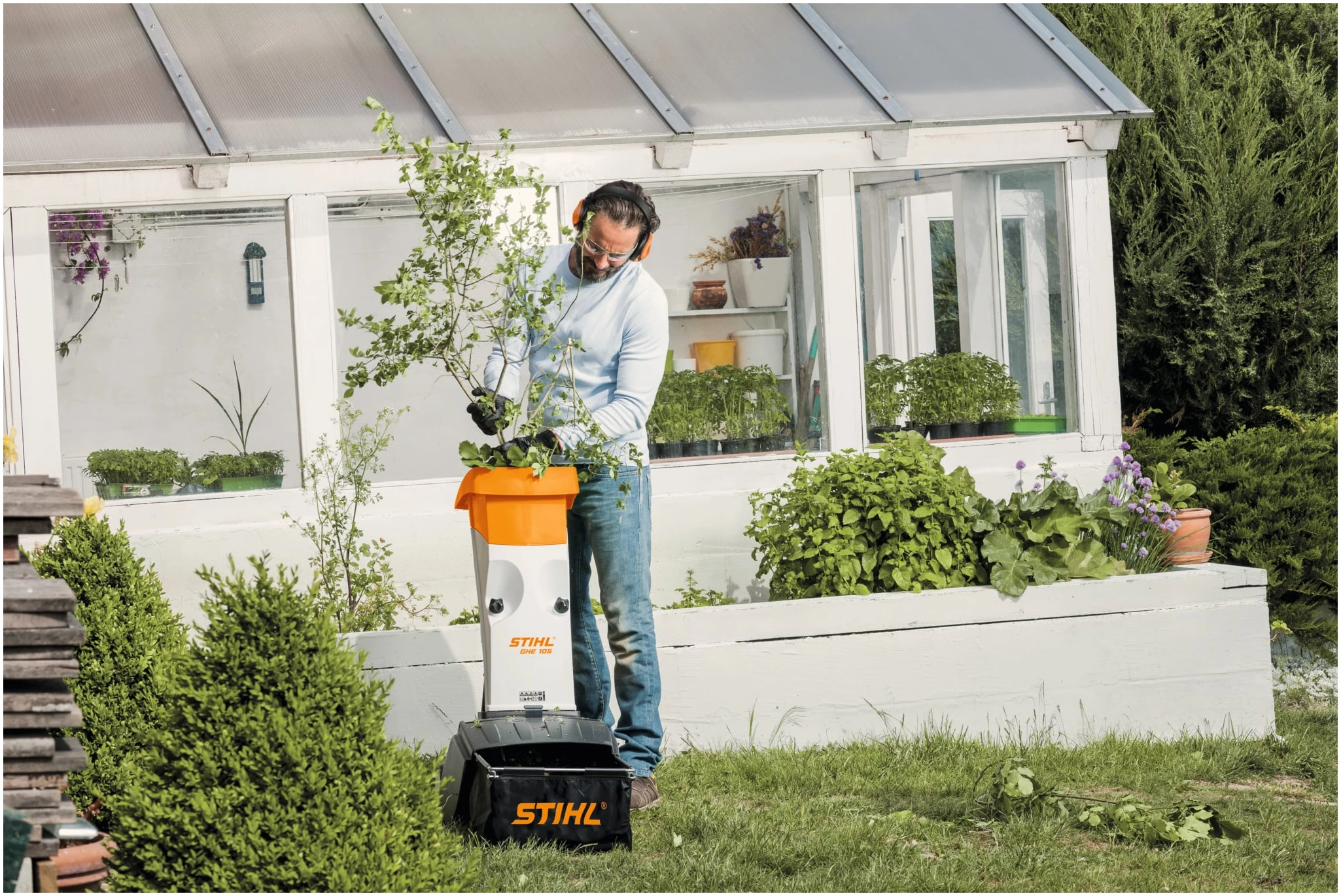 STIHL SFIBRATORE GHE 105 Il Biotrituratore elettrico GHE 105 di STIHL è un potente e versatile strumento da giardino, ideale per chi desidera mantenere il proprio spazio...