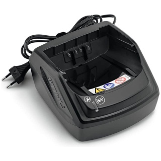 Il Caricatore AL 101 di STIHL è una soluzione versatile per la ricarica delle batterie della serie AK e AP, pensata per utenti domestici e...