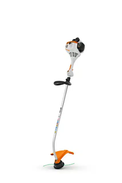 Il Decespugliatore FS 38 di STIHL è la soluzione ideale per i proprietari di giardini che desiderano mantenere in ordine il proprio spazio verde. Con...