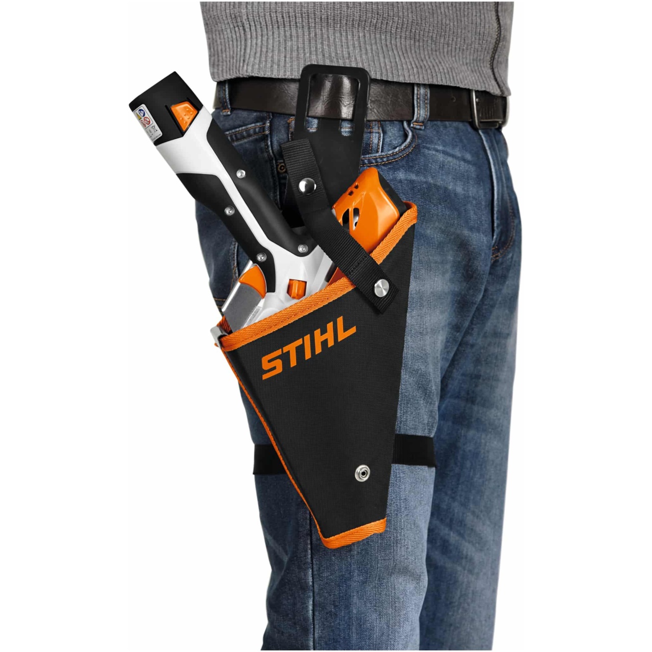 La Fondina per GTA 26 di STIHL Š l'accessorio ideale per il trasporto sicuro e pratico del tuo attrezzo da potatura. Progettata appositamente per...