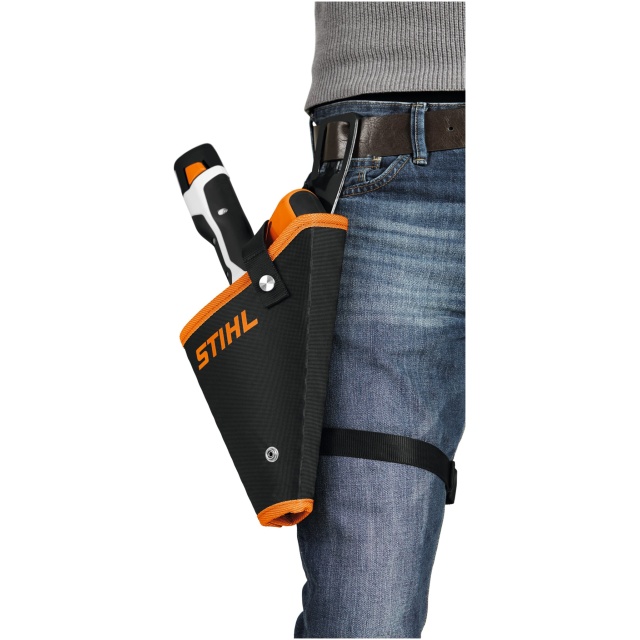 La Fondina per GTA 26 di STIHL Š l'accessorio ideale per il trasporto sicuro e pratico del tuo attrezzo da potatura. Progettata appositamente per...