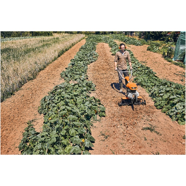 La Motozappa MH 600 di STIHL è un potente strumento per la coltivazione intensiva, perfetto per chi necessita di lavorare su grandi superfici e...
