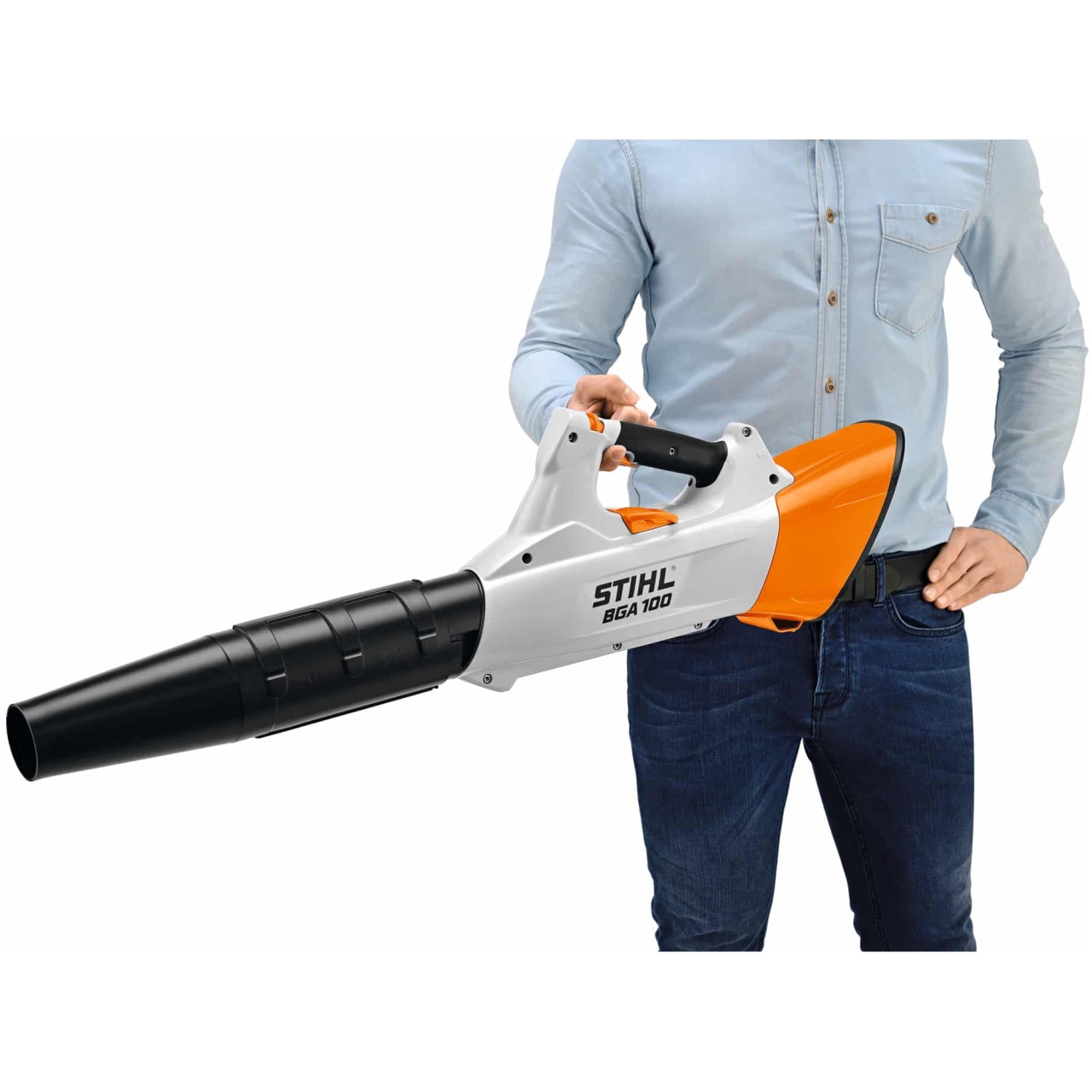 Il Soffiatore a batteria BGA 100 di STIHL è una soluzione all'avanguardia nel campo della pulizia delle aree esterne, ideale per professionisti del...