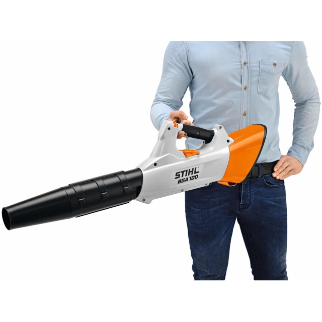 Il Soffiatore a batteria BGA 100 di STIHL è una soluzione all'avanguardia nel campo della pulizia delle aree esterne, ideale per professionisti del...
