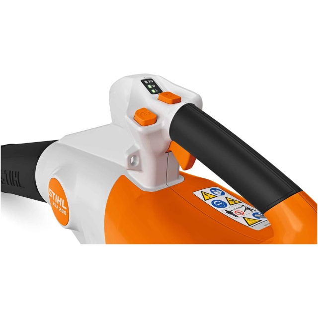 Il modello BGA 250 di STIHL Š un soffiatore a batteria portatile che rappresenta un'innovazione significativa nel mondo degli attrezzi da...