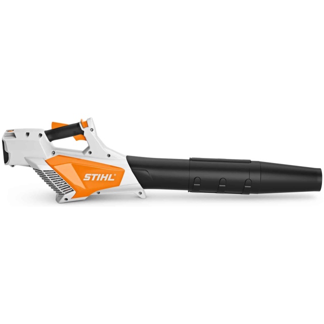 Il soffiatore BGA 57 di STIHL  un dispositivo a batteria versatile ed efficiente, ideale per gli utenti privati che desiderano mantenere pulite...