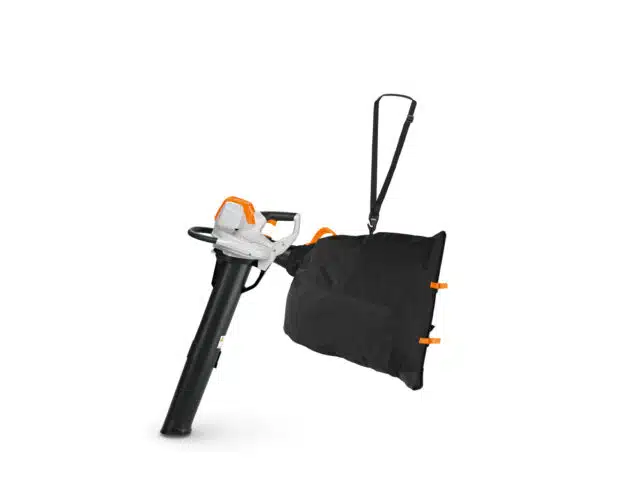 Il modello SHA 140 di STIHL rappresenta un aspiratore e trituratore a batteria di alta efficienza, progettato appositamente per professionisti del...