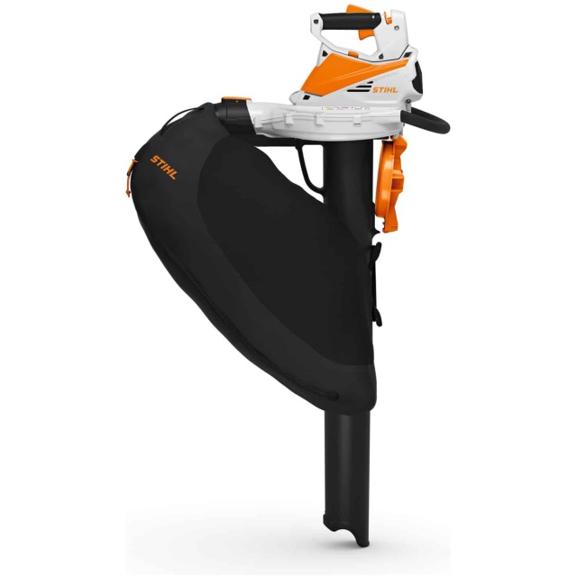 SHA 56 di STIHL Š un versatile soffiatore, trituratore e aspiratore a batteria pensato per la pulizia efficiente di foglie e detriti in spazi esterni...