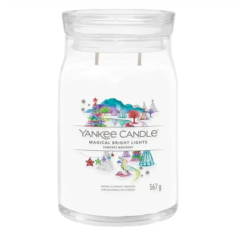 La Yankee Candle Magical Bright Lights è una candela profumata ideale per creare un'atmosfera incantata e rilassante in qualsiasi ambiente. Questo...