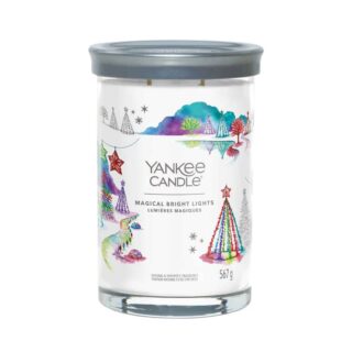 Prodotti in promozione 551 La Yankee Candle Magical Bright Lights è una candela profumata ideale per creare un'atmosfera incantata e rilassante in qualsiasi ambiente. Questo...