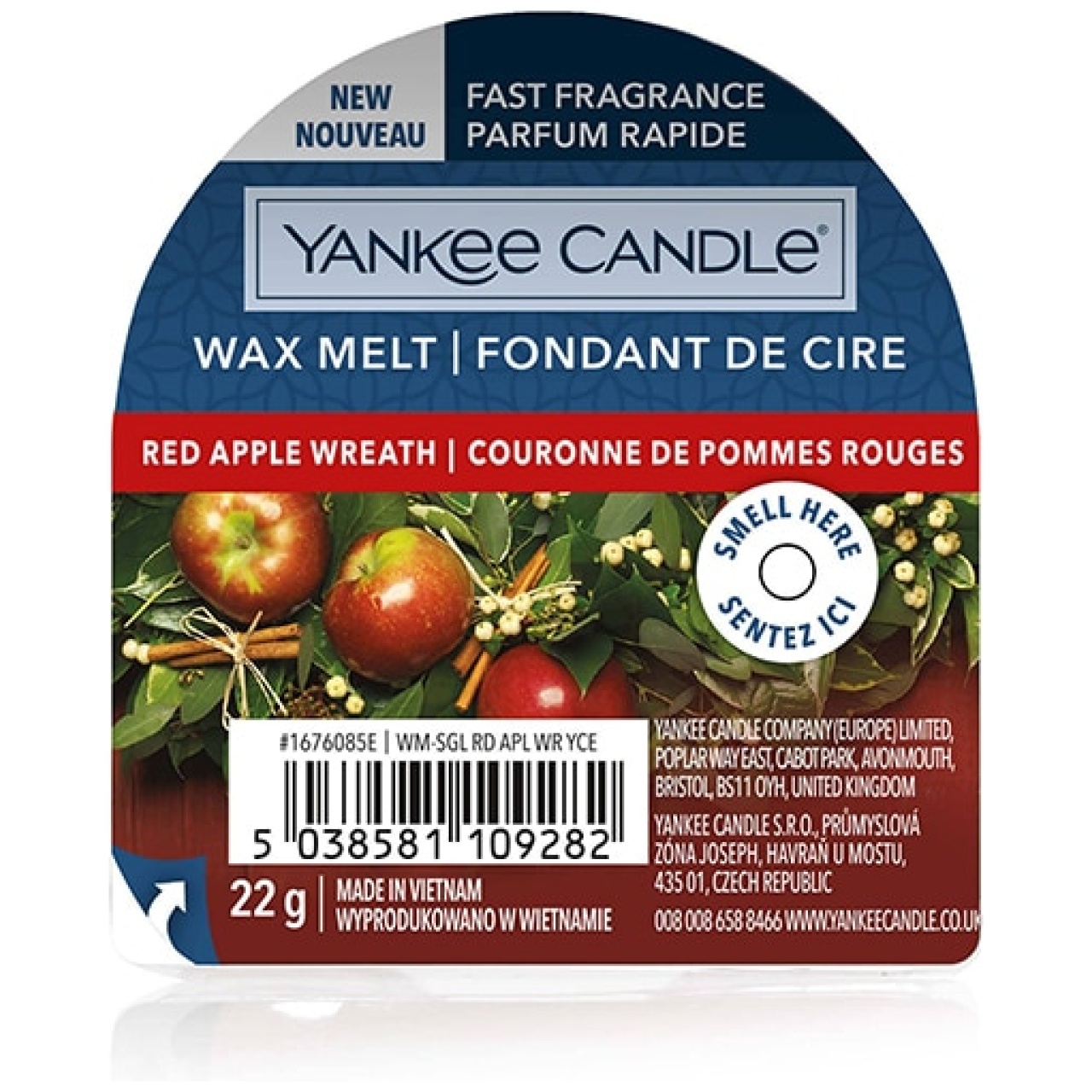 La Yankee Candle Red Apple Wreath Š una candela profumata di alta qualit…, apprezzata per il suo aroma avvolgente e festoso. La fragranza combina...