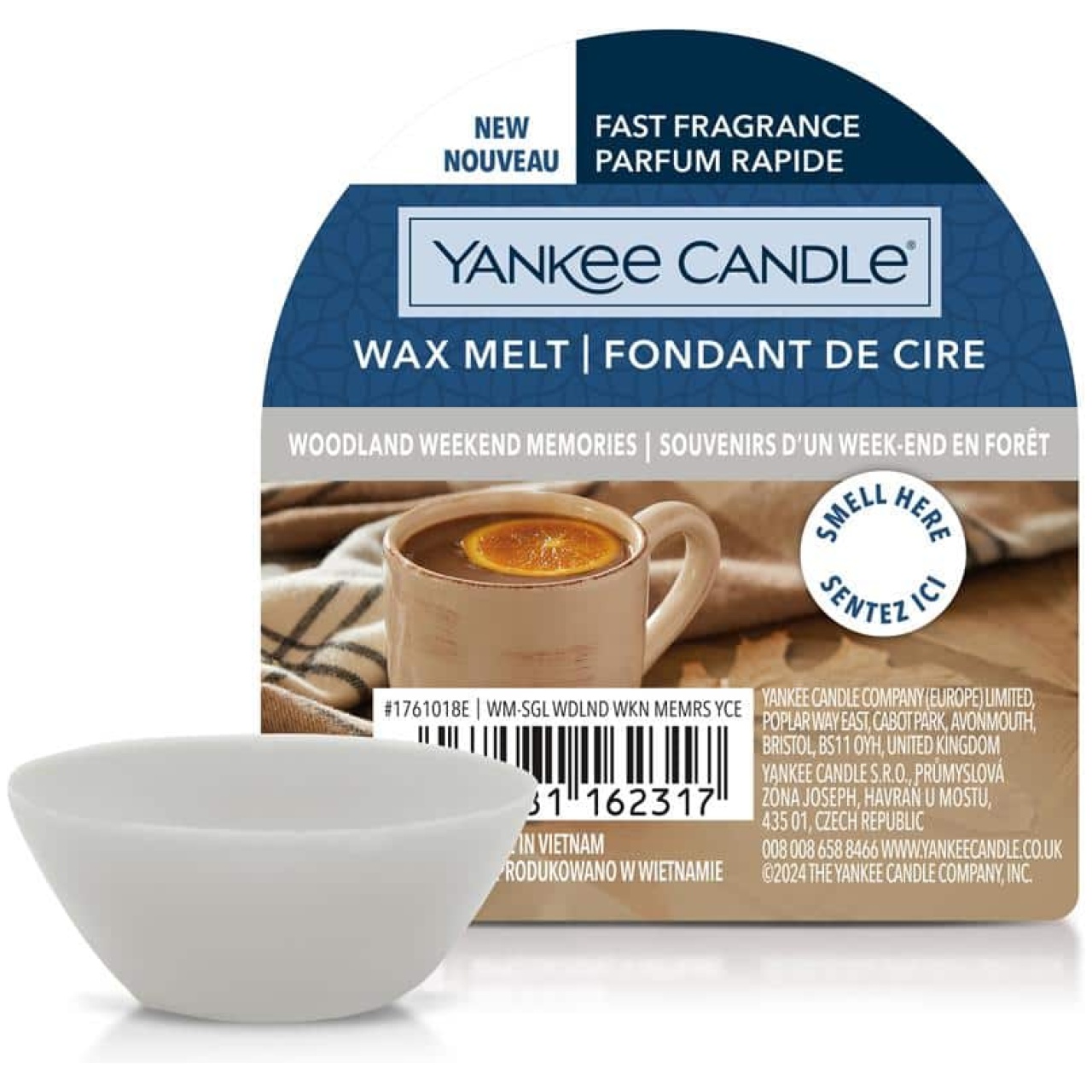 La Yankee Candle Woodland Weekend Memories Š la scelta perfetta per chi desidera ricreare l'atmosfera rilassante di un fine settimana immerso nella...