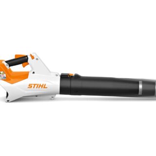 Il KIT soffiatore a batteria BGA 60 è composto da batteria AK 30  e caricabatteria AL 101.rn Il BGA 60 di STIHL è un soffiatore a batteria...