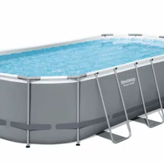 Quando arriva l'estate, non c'&egrave; niente di meglio che avere una piscina in giardino per rinfrescarsi, rilassarsi e divertirsi in compagnia. La Bestway...