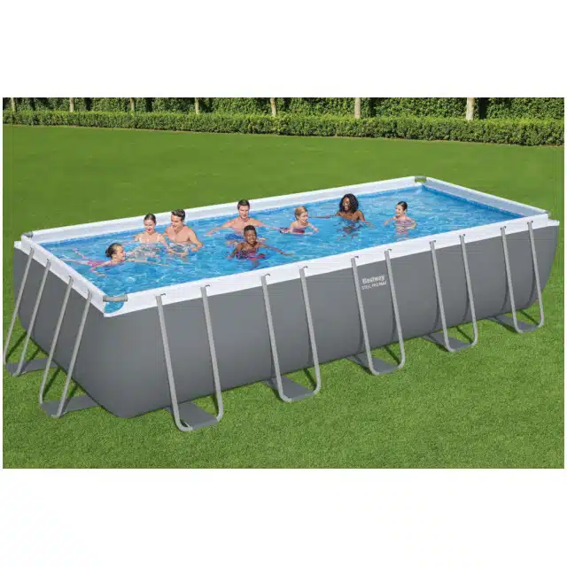 Porta il divertimento dell'estate direttamente nel tuo giardino con la piscina fuori terra Bestway Steel Pro MAX da 549x122 cm, una delle soluzioni...