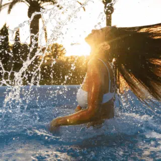 Porta il divertimento dell'estate direttamente nel tuo giardino con la piscina fuori terra Bestway Steel Pro MAX da 549x122 cm, una delle soluzioni...