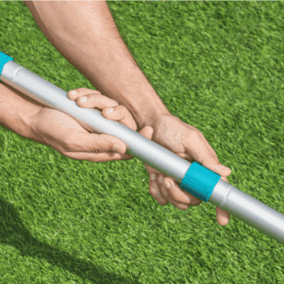 L'asta telescopica per piscina Bestway è un accessorio pratico e indispensabile per mantenere pulita la tua piscina in modo semplice e veloce. Grazie...