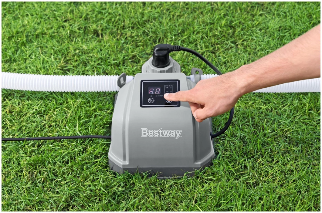 BESTWAY CLORINATORE A ELETTROLISI 2 G/H Il clorinatore a elettrolisi Bestway da 2 g/h è la soluzione perfetta per chi vuole prendersi cura della propria piscina in modo semplice, naturale e...