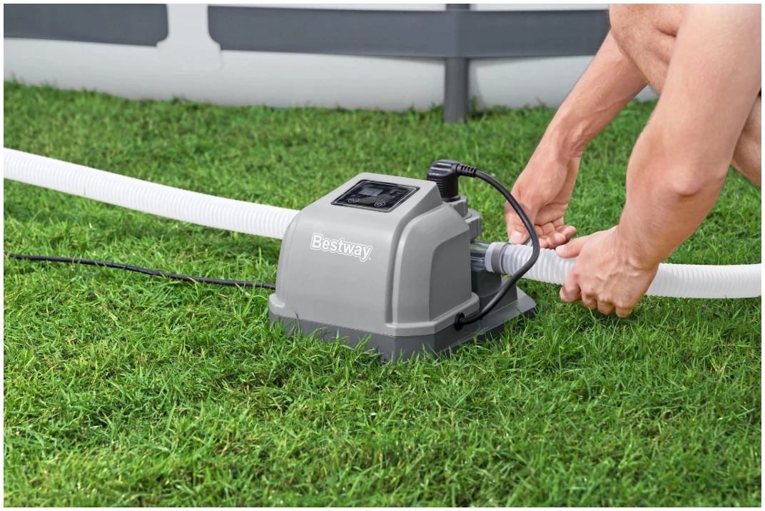 BESTWAY CLORINATORE A ELETTROLISI 2 G/H Il clorinatore a elettrolisi Bestway da 2 g/h è la soluzione perfetta per chi vuole prendersi cura della propria piscina in modo semplice, naturale e...