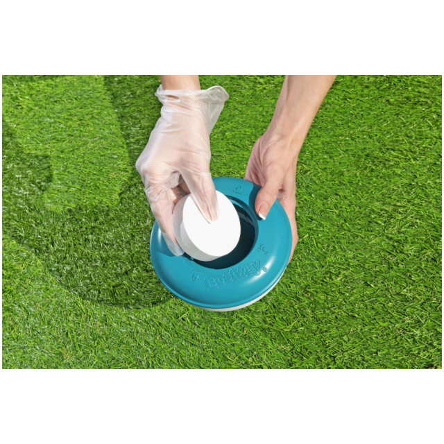 Il dispenser di cloro galleggiante Bestway da 16,5 cm è la soluzione pratica ed efficace per mantenere l'acqua della tua piscina sempre pulita e...
