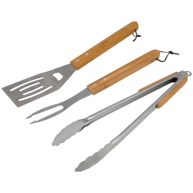 Per chi ama il barbecue e vuole unire tradizione e praticit, il Kit Utensili Campingaz con manico in legno  la scelta perfetta. Questo set...