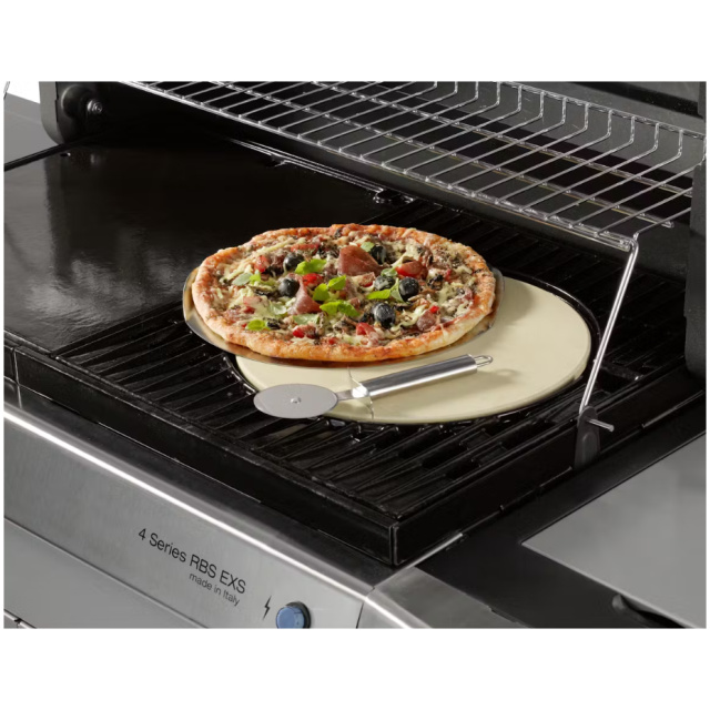 La piastra per pizza Campingaz Culinary Modular (codice articolo 2000014582)  l'accessorio ideale per trasformare il tuo barbecue in un autentico...