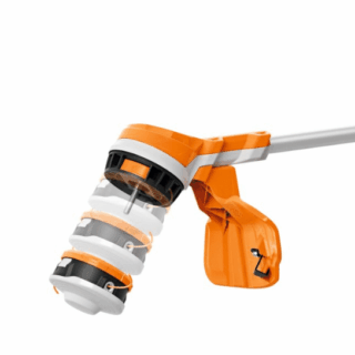 Il decespugliatore a batteria STIHL FSA 70 R è la scelta perfetta per lavori di giardinaggio privati, come il taglio dell'erba di media altezza, la...