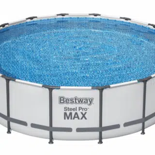 Se stai cercando una piscina spaziosa, resistente e facile da installare, la Bestway Steel Pro MAX rettangolare da 640x274x132 cm &egrave; la scelta...