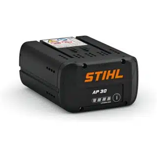 La batteria STIHL AP 30 fa parte del sistema STIHL AP, pensato per supportarti nelle attivit&agrave; quotidiane di cura del giardino, del paesaggio e degli...