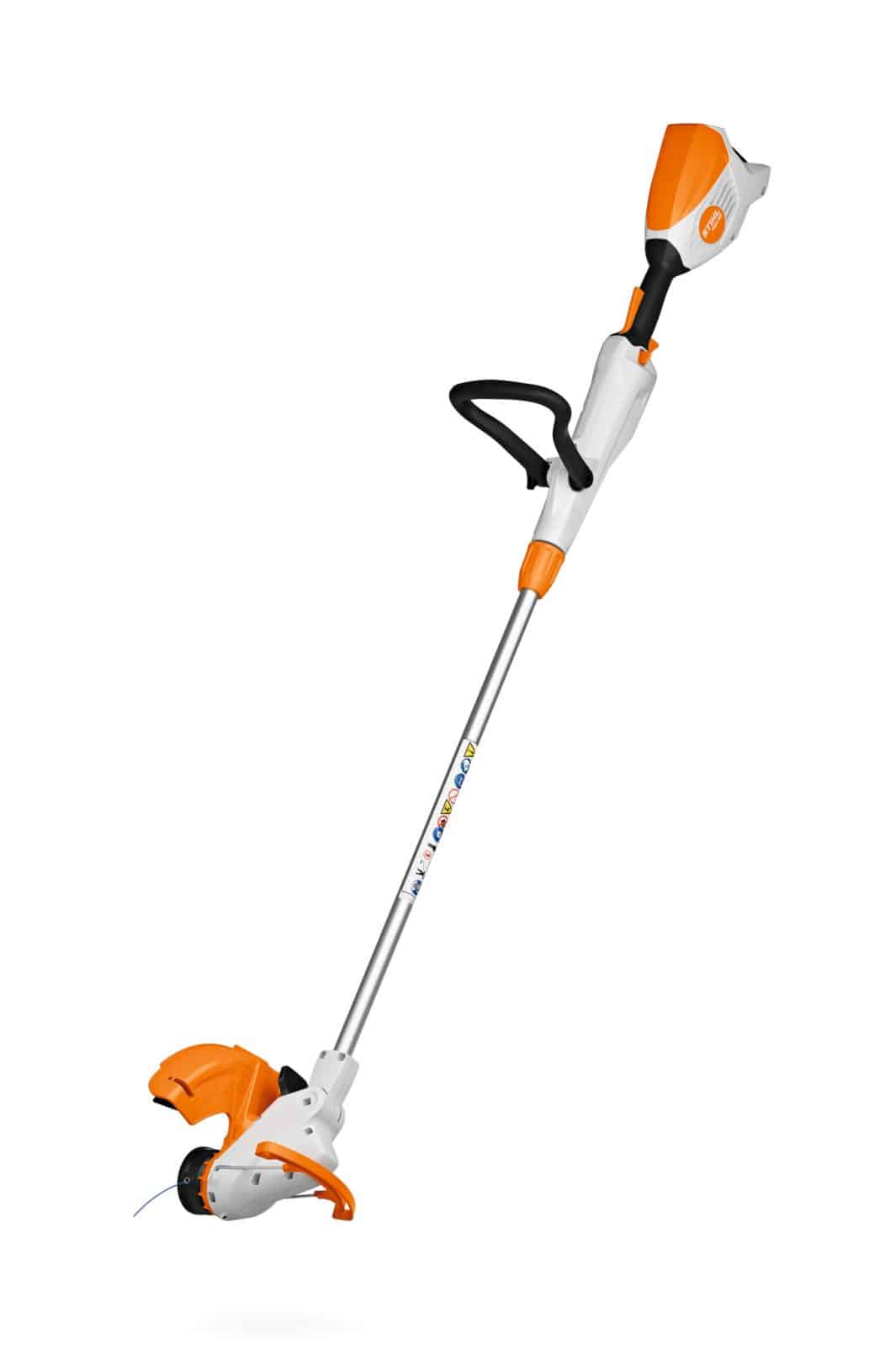STIHL DECESPUGLIATORE A BATTERIA FSA 50 Il decespugliatore a batteria STIHL FSA 50 è la scelta ideale se cerchi uno strumento pratico, leggero e subito pronto all'uso. È perfetto per...