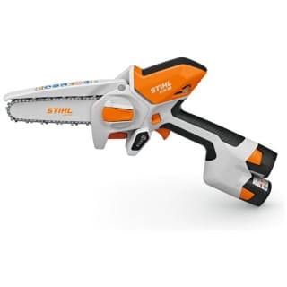 Il potatore a batteria STIHL GTA 30 in set completo è la soluzione ideale per chi desidera iniziare subito i lavori di giardinaggio senza pensieri....