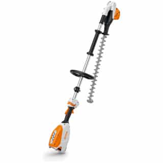 Il tagliasiepi allungato a batteria HLA 66 di STIHL è un attrezzo innovativo progettato per il taglio di siepi alte e larghe, nonché di piante...