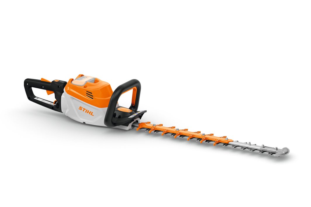STIHL TAGLIASIEPI A BATTERIA HSA 140 R Il nuovo STIHL HSA 140 R rappresenta la massima evoluzione tecnologica per il manutentore del verde che non accetta compromessi tra potenza e...