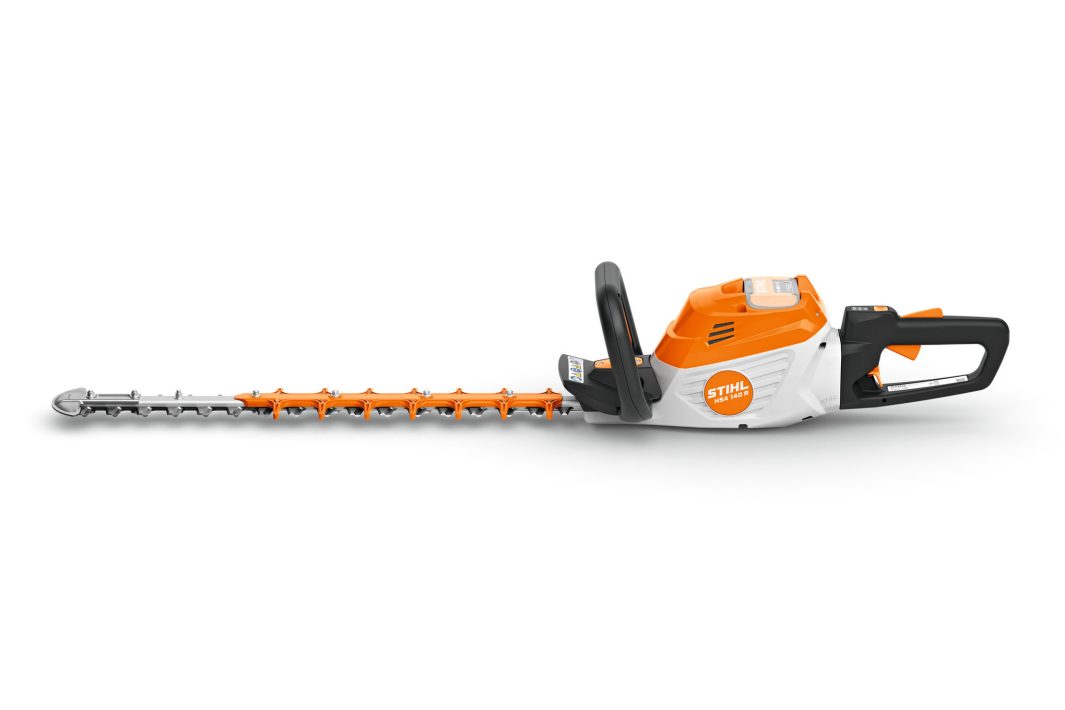 STIHL TAGLIASIEPI A BATTERIA HSA 140 R Il nuovo STIHL HSA 140 R rappresenta la massima evoluzione tecnologica per il manutentore del verde che non accetta compromessi tra potenza e...