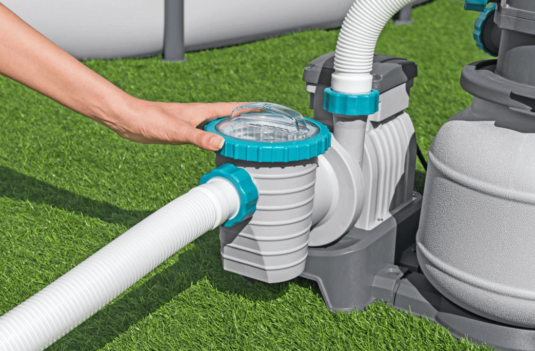 BESTWAY FILTRO SABBIA DA 6.056 L/H La pompa di filtraggio a sabbia Bestway da 6.056 L rappresenta l'evoluzione naturale per chi cerca un'acqua sempre limpida e sicura nella propria...