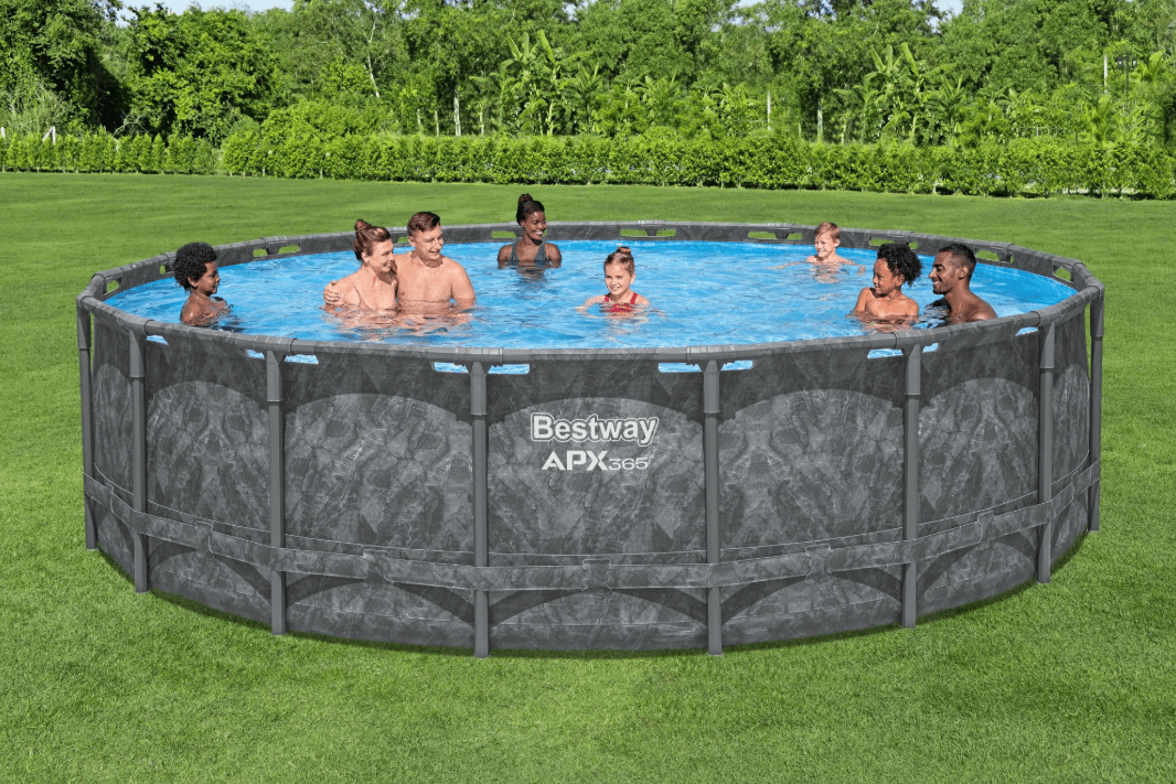 BESTWAY PISCINA APX 365 ROT. 5,49MX1,32M Quando si parla di piscine fuori terra, la Bestway APX 365 rotonda da 5,49 metri di diametro rappresenta il top della categoria per chi desidera un...