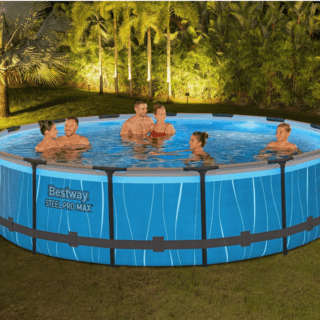 Prodotti in promozione 213 Scopri il piacere dell'estate direttamente nel tuo giardino con la piscina fuori terra Bestway® Steel Pro MAXT con luce LED, un modello spazioso,...