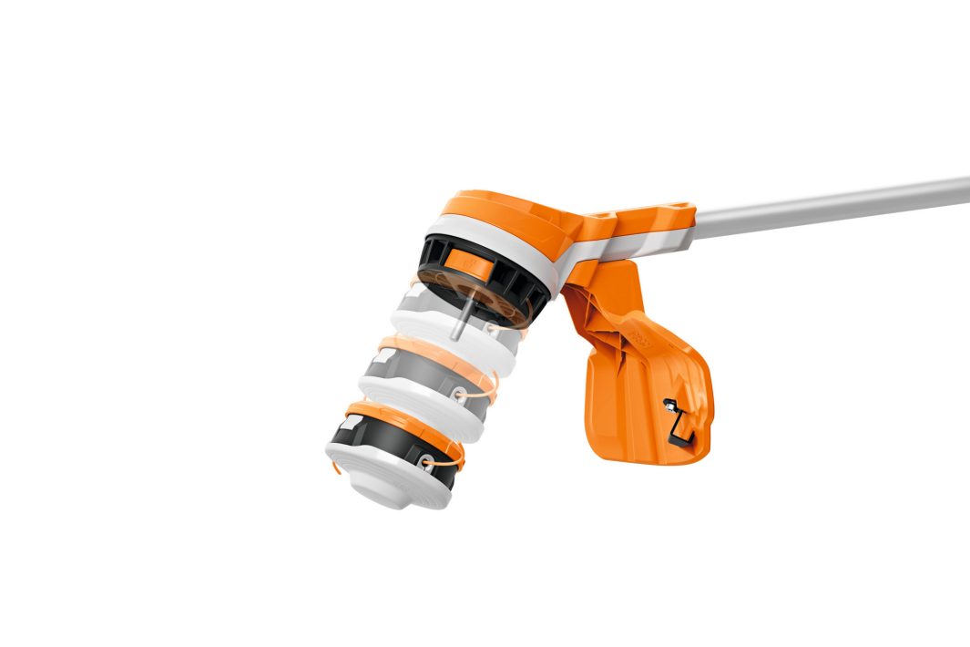 STIHL DECESPUGLIATORE FSA 110 R BATTERIA Se cerchi uno strumento che unisca la forza bruta di un motore a scoppio alla silenziosità e alla pulizia della tecnologia a batteria, il...